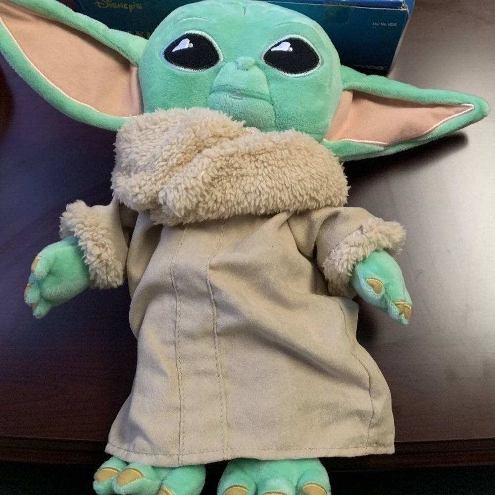 Star Wars Mandalorian Child Grogu
Baby Yoda Plush Plush Toy 14" Soft. T26